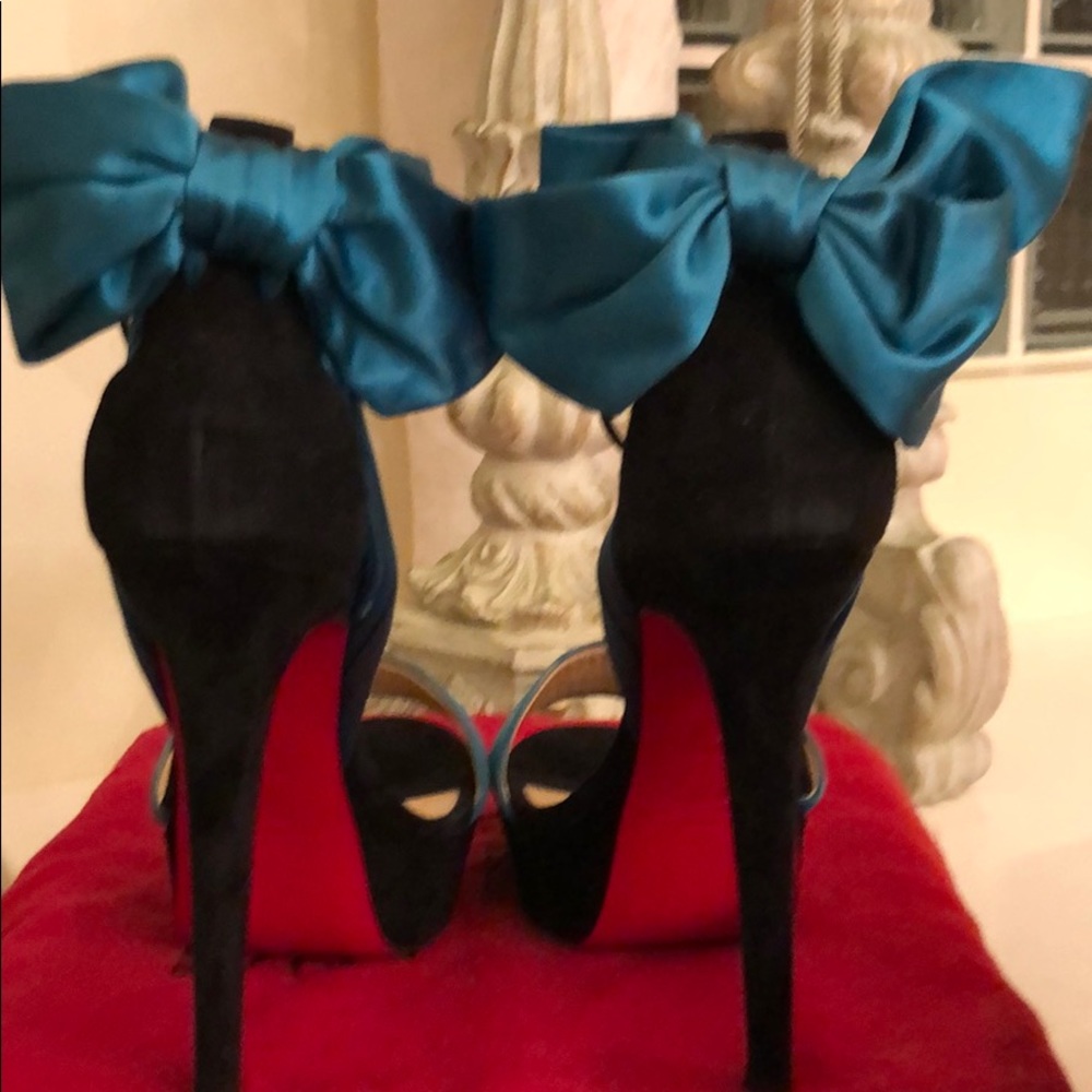 CHRISTIAN LOUBOUTIN SZ 38 VAMPANODO 140 VEAU HEELS